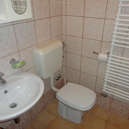 Nora Apartmán *